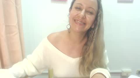 leah_susman online show from 03.06.25