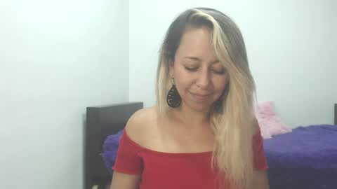 leah_susman online show from 09.10.25