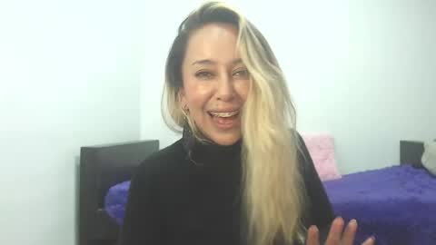 leah_susman online show from 09.25.25