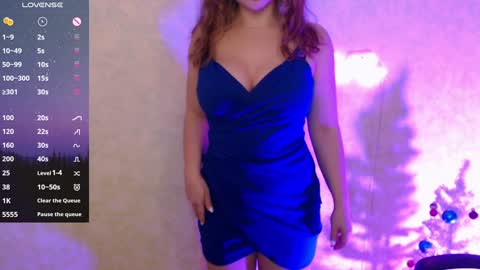 Snapshot of leahbarton chatting on 12.26.24 Leah Barton online show from 12.26.24