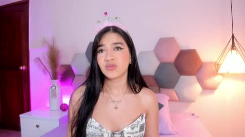 Leah Carter online show from 01.17.25