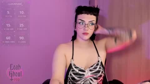 Leah   Independent Model  OF leahghoul666  online show from 02.25.25