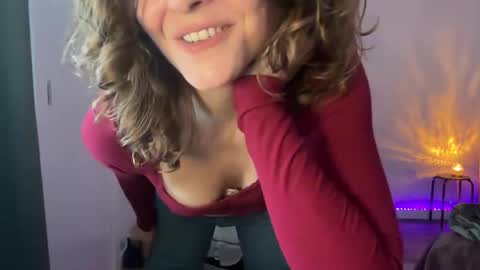 Snapshot of leahsparkles chatting on 10.14.25 Leah Sparkles online show from 10.14.25