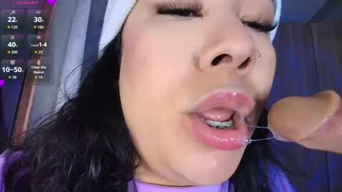 leah online show from 10.04.25