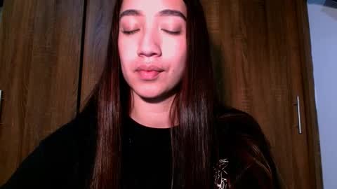 Snapshot of leanaalhub chatting on 02.01.26 leanaalhub online show from 02.01.26