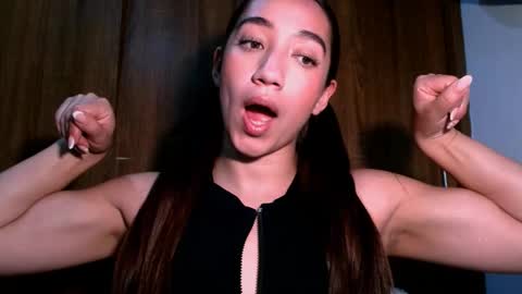 Snapshot of leanaalhub chatting on 02.17.26 leanaalhub online show from 02.17.26