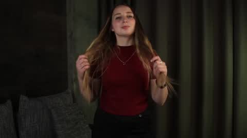 leandragren online show from 09.18.25