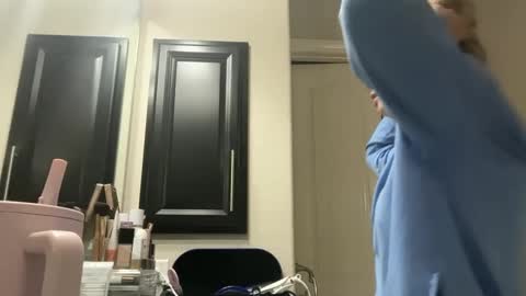 Snapshot of leanneluxecouple chatting on 09.15.25 leanneluxecouple online show from 09.15.25