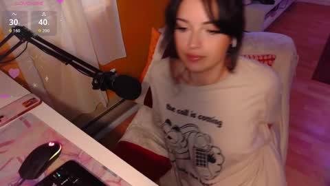 Snapshot of learaypie chatting on 10.09.25 Lea Ray Pie online show from 10.09.25