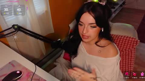 Snapshot of learaypie chatting on 10.10.25 Lea Ray Pie online show from 10.10.25