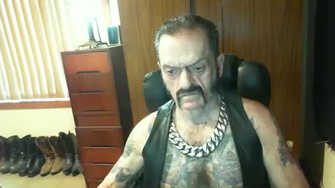 leathergreaser online show from 12.10.24
