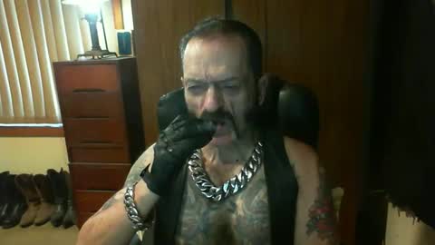 leathergreaser online show from 12.22.24