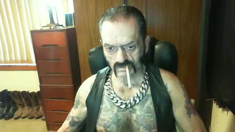 leathergreaser online show from 01.04.25