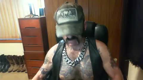 leathergreaser online show from 01.06.25