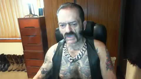 leathergreaser online show from 01.07.25
