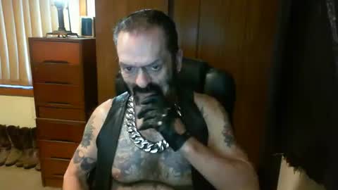 leathergreaser online show from 01.11.25