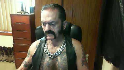 leathergreaser online show from 01.13.25