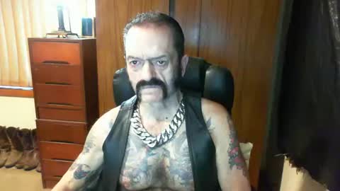 leathergreaser online show from 01.15.25