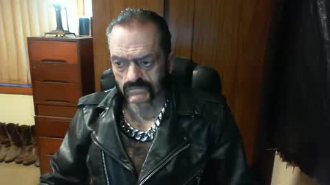 leathergreaser online show from 01.16.25