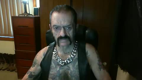 leathergreaser online show from 01.19.25