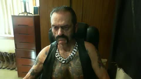 leathergreaser online show from 01.20.25