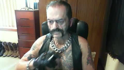 leathergreaser online show from 01.29.25
