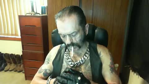 leathergreaser online show from 01.29.25