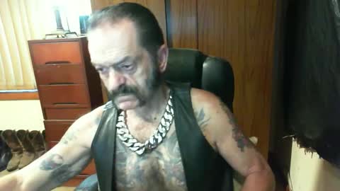 leathergreaser online show from 02.02.25
