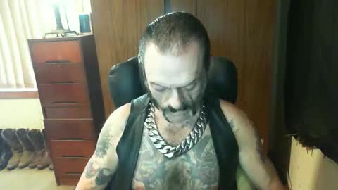leathergreaser online show from 02.02.25