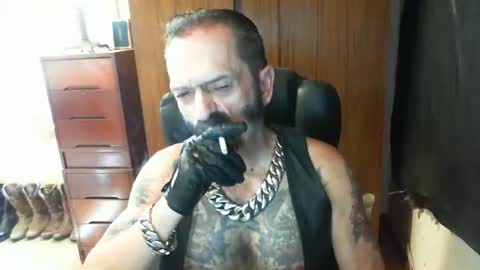 leathergreaser online show from 02.03.25