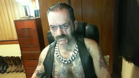 leathergreaser online show from 02.08.25