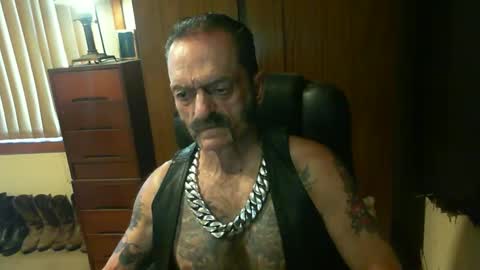 leathergreaser online show from 02.08.25