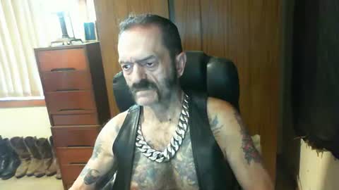 leathergreaser online show from 02.11.25