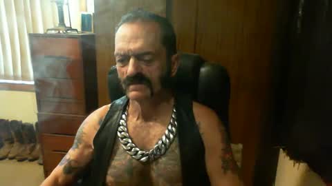 leathergreaser online show from 02.17.25