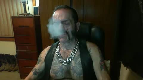 leathergreaser online show from 03.01.25