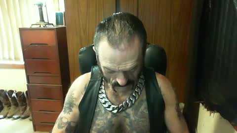 leathergreaser online show from 03.02.25