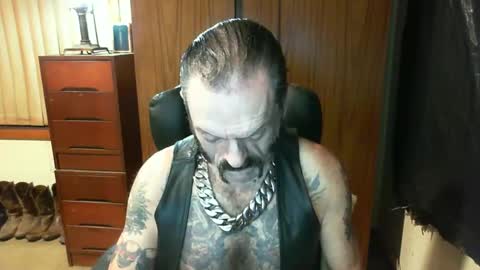 leathergreaser online show from 03.02.25