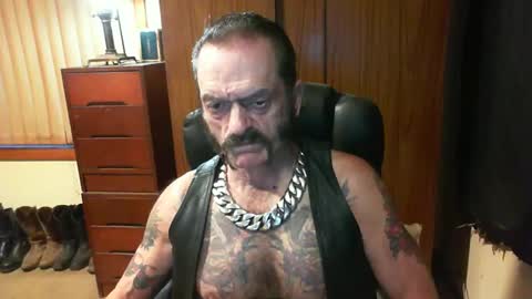 leathergreaser online show from 03.09.25