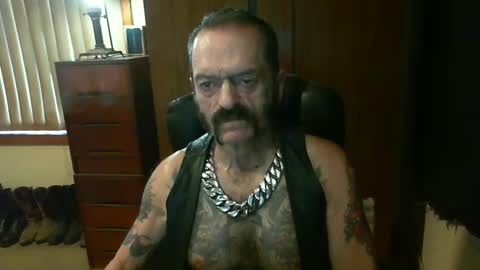 leathergreaser online show from 03.11.25