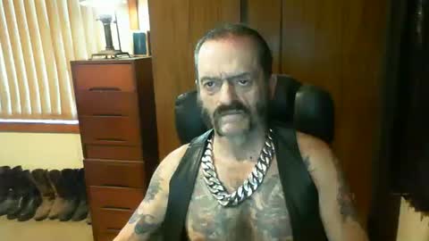 leathergreaser online show from 03.12.25
