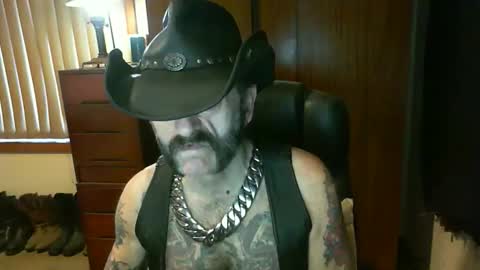 leathergreaser online show from 09.14.25