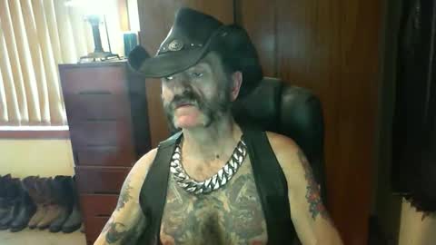 leathergreaser online show from 09.25.25