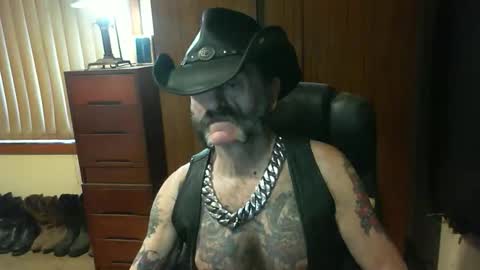 leathergreaser online show from 09.25.25