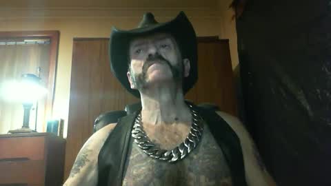 Snapshot of leathergreaser chatting on 10.31.25 leathergreaser online show from 10.31.25