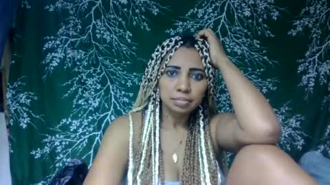 leatianaa online show from 07.05.26