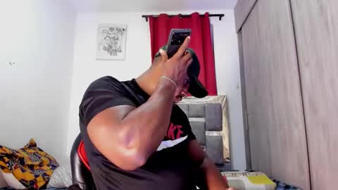 Snapshot of lebron_millionss chatting on 11.01.25 lebron millionss online show from 11.01.25