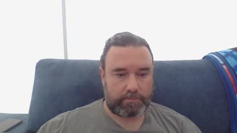 Snapshot of lecheare28 chatting on 02.10.25 lecheare28 online show from 02.10.25