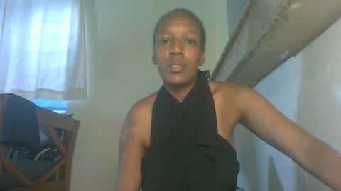 Snapshot of lee_cammie chatting on 10.18.25 Lee cammie online show from 10.18.25