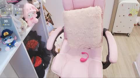 Lee online show from 04.05.26