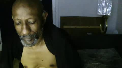Snapshot of leeguy_hugedick chatting on 07.06.26 Ebony DeafGuy online show from 07.06.26